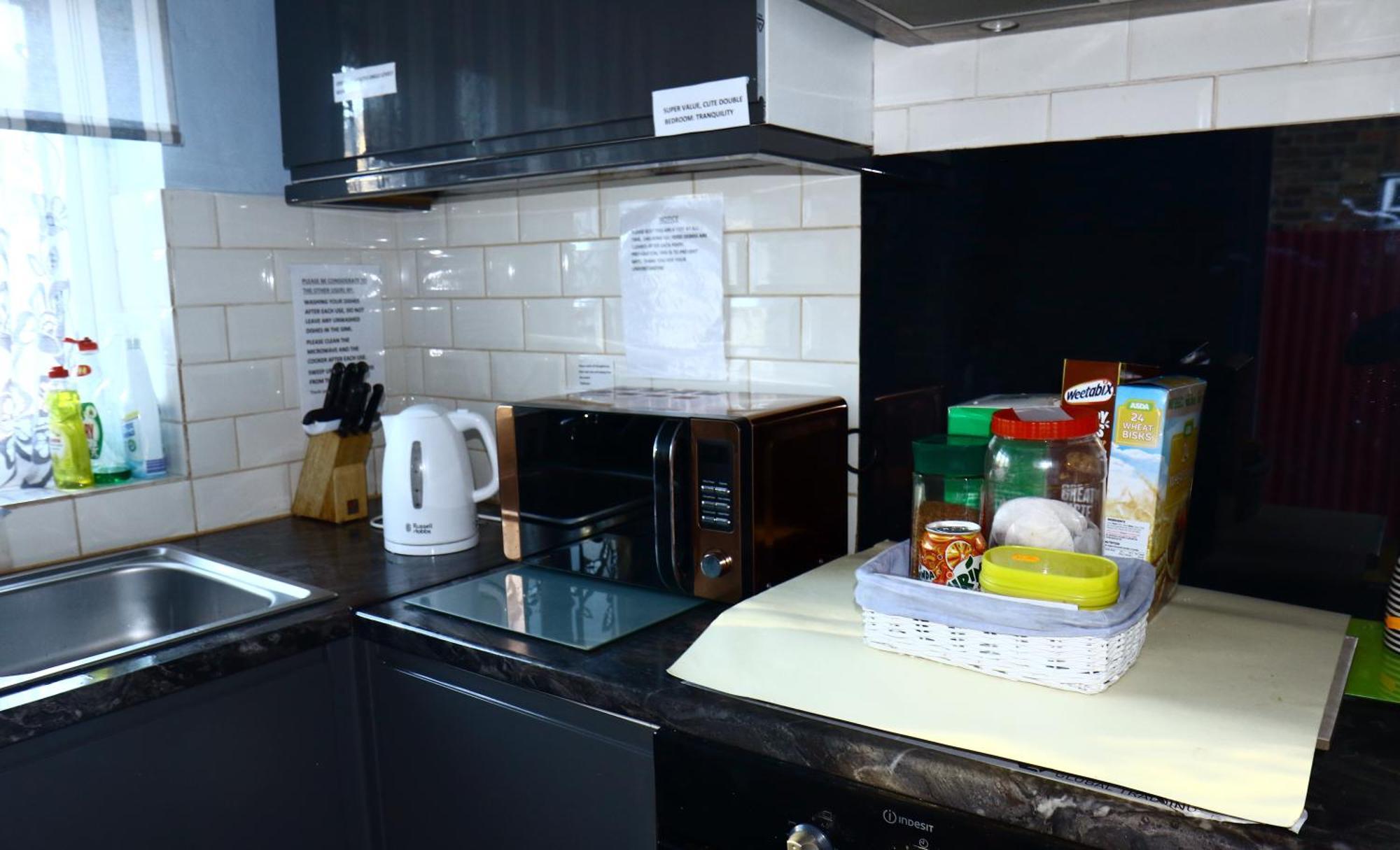 Cozy Rooms Or Apartment In London Townhouse Fast Links To Central Kültér fotó