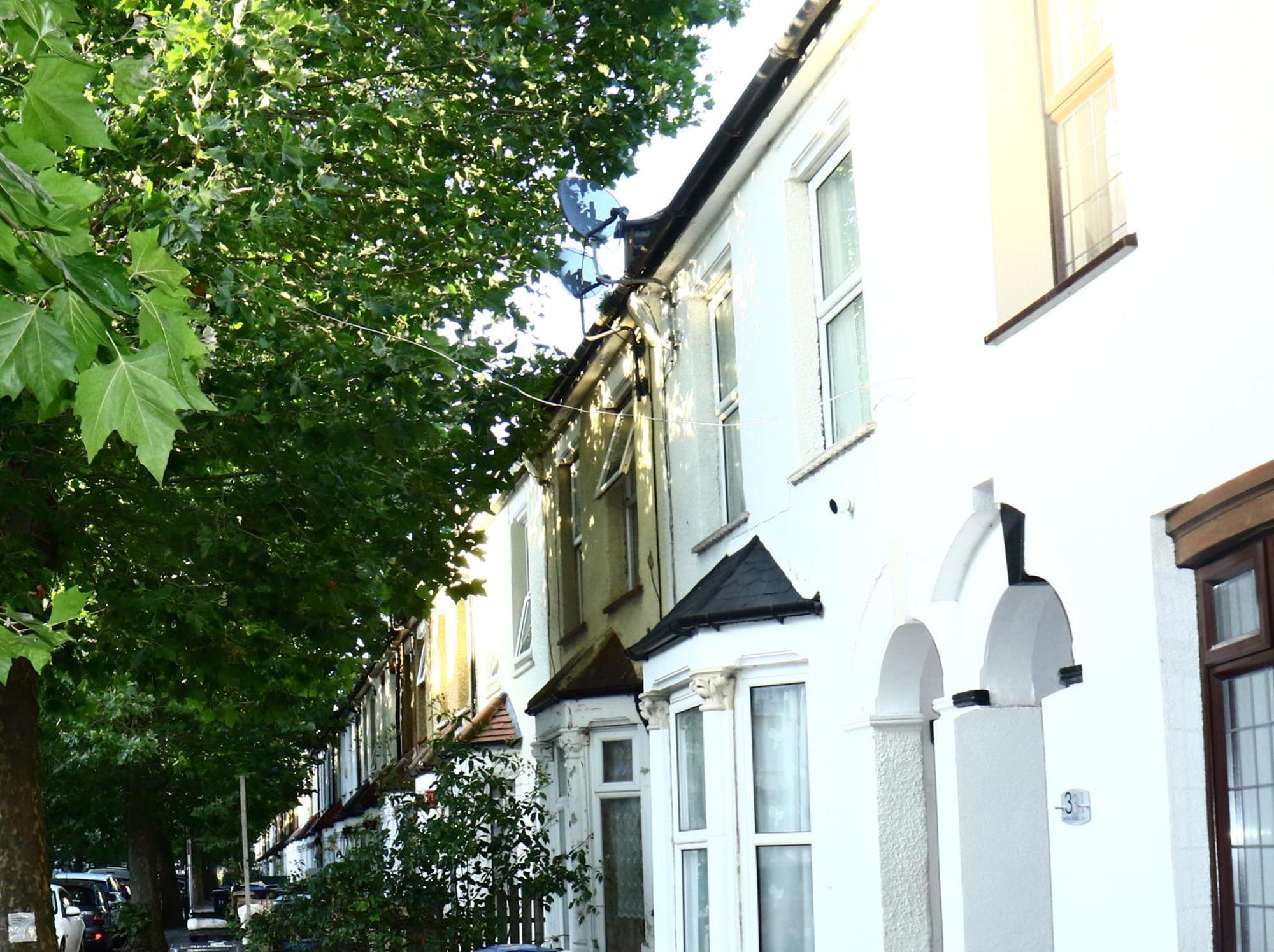 Cozy Rooms Or Apartment In London Townhouse Fast Links To Central Kültér fotó